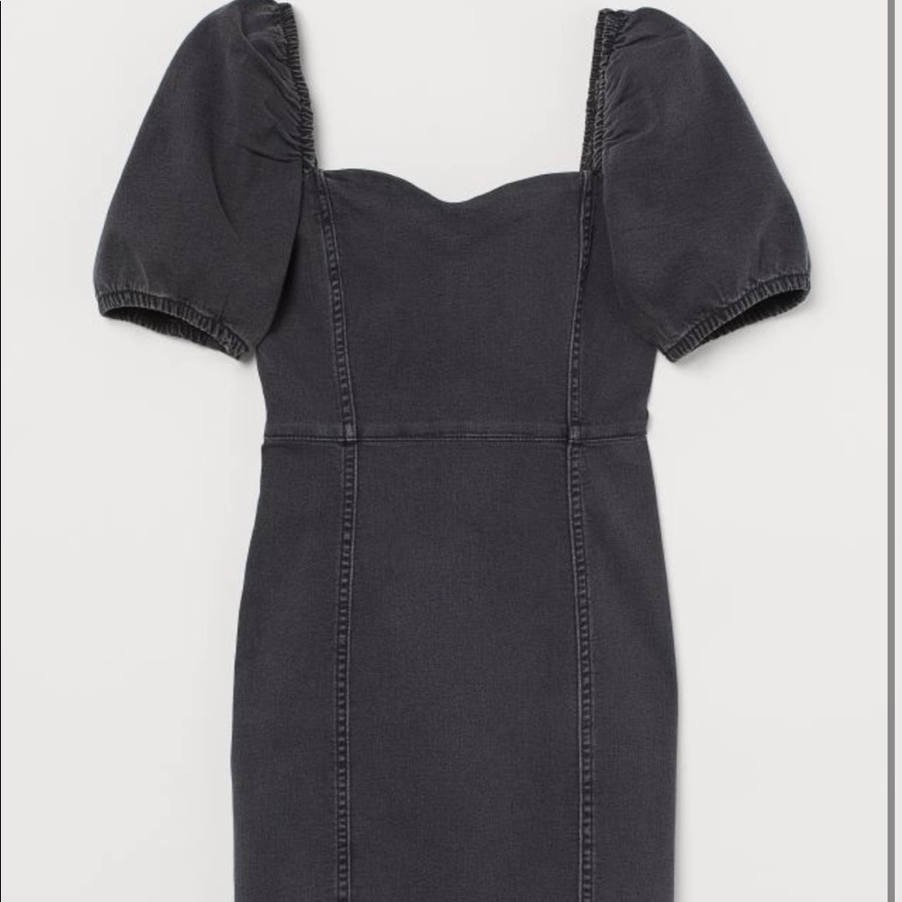 H&M puffer sleeve denim dress